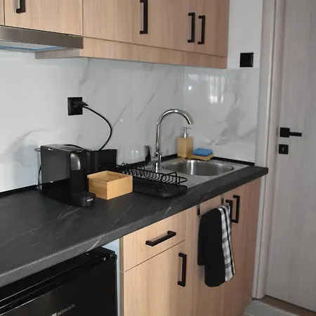 Pnoe Apartments Káto Loutrákion Extérieur photo